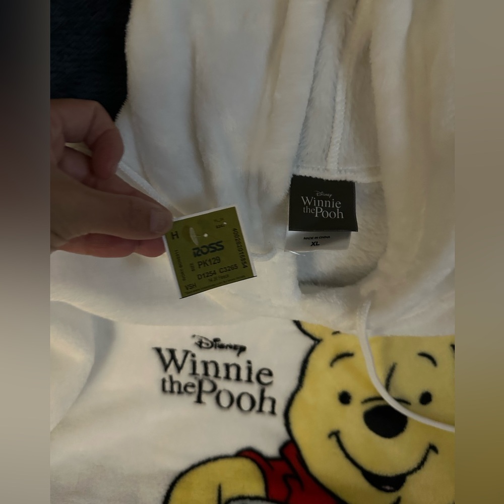Disney Winnie the Pooh white hoodie - Picture 11 of 12